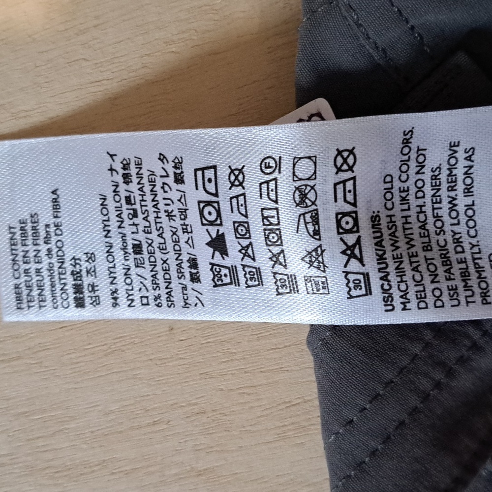 PA39 Eddie Bauer Charcoal Cropped Hiking Pant Lightweight Stretch Cargo Pockets - Picture 11 of 11